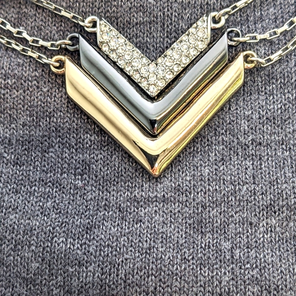 White House Black Market, Two-tone, Chevron, Rhinestone, Adjustable Necklace - Picture 3 of 5